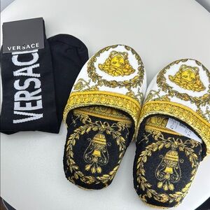 Versace Medusa Soft Terry Cloth Slippers & Black Socks Bundle -Authenticity Tag